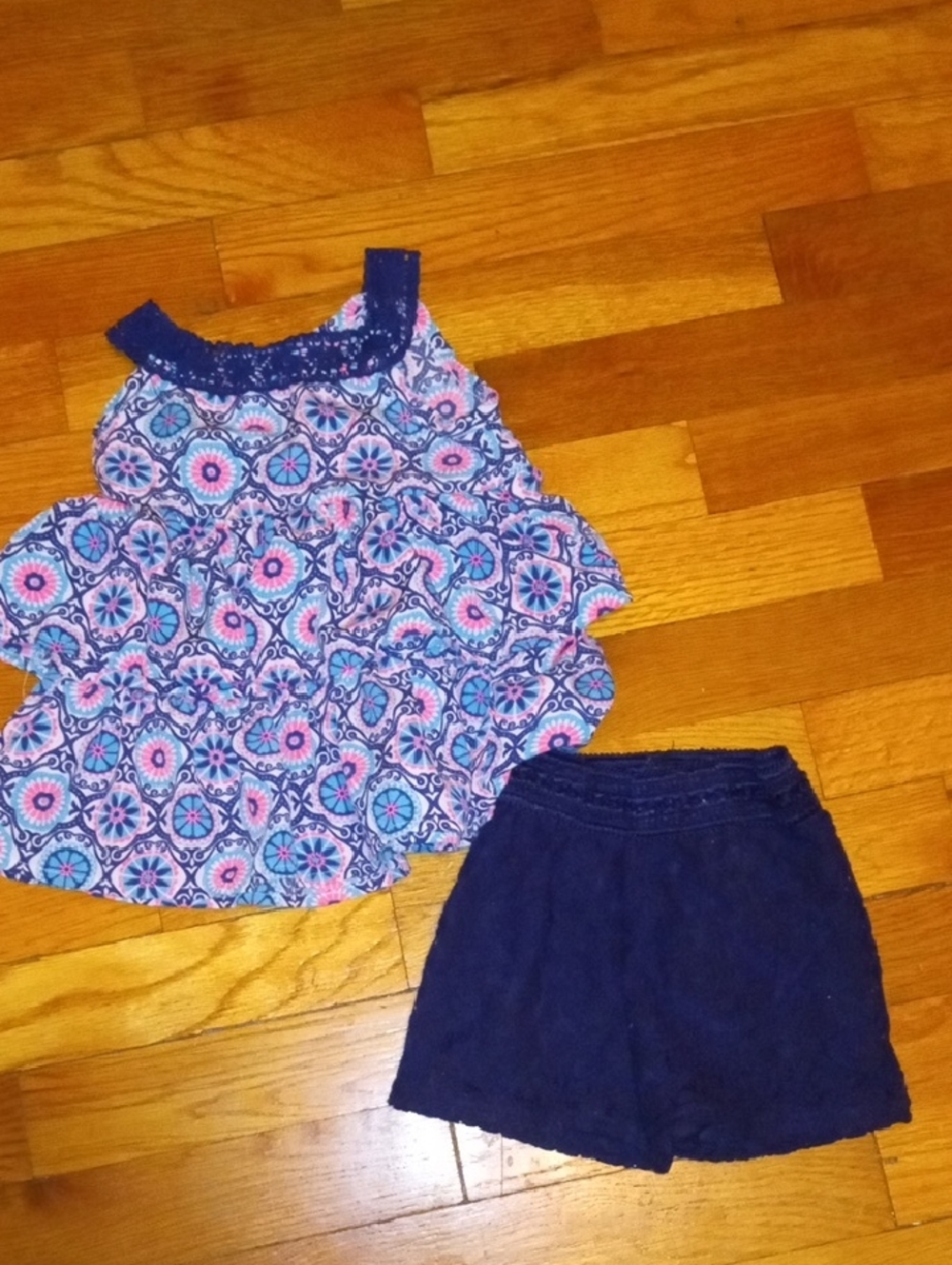 girl 2t navy blue shorts with tiered tank top
